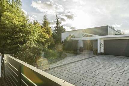 Haus Meerbusch - 7 Zimmer, 345 m&sup2;, 1.690.000&euro; | Angebot:23566537