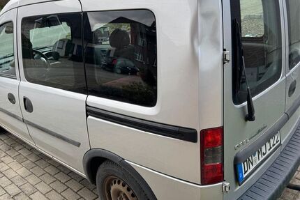 Opel Combo 176.000 km 999 &euro; Jülich 52428