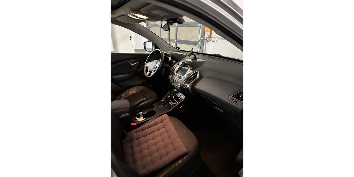 Hyundai ix35 111.000 km 11.350 &euro; Düsseldorf 40237