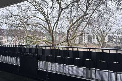 Wohnung Düsseldorf Rath - 3 Zimmer, 92 m&sup2;, 1.328&euro; | Angebot:24698547