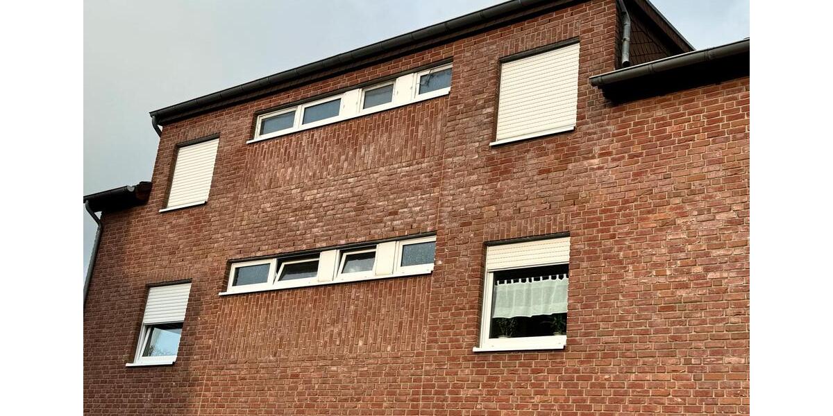 Dachgeschoßwohnung Mönchengladbach Süd - 3.5 Zimmer, 85 m&sup2;, 1.225&euro; | Angebot:25931861