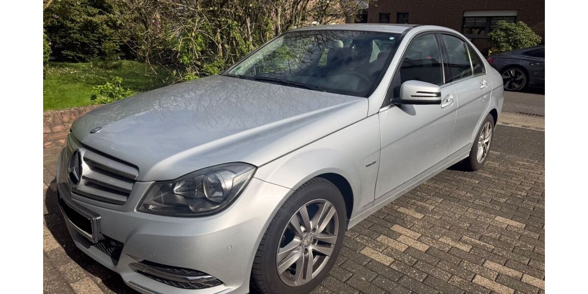 Mercedes-Benz C 180 106.400 km 12.300 &euro; Erkelenz 41812