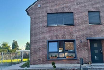 Haus Jüchen - 615.000&euro; | Angebot:26943862