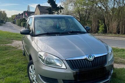 Skoda Fabia 149.910 km 3.050 &euro; Neuss 41462