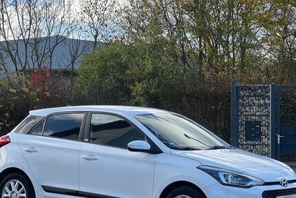 Hyundai i20 89.900 km 9.700 &euro; Jülich 52428
