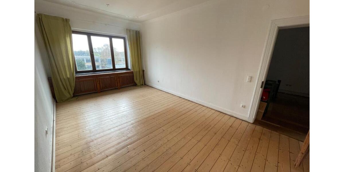Etagenwohnung Mönchengladbach Süd - 4 Zimmer, 108 m&sup2;, 1.100&euro; | Angebot:26020386