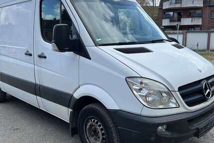 Mercedes-Benz Sprinter 209.045 km 8.990 &euro; Mönchengladbach 41063