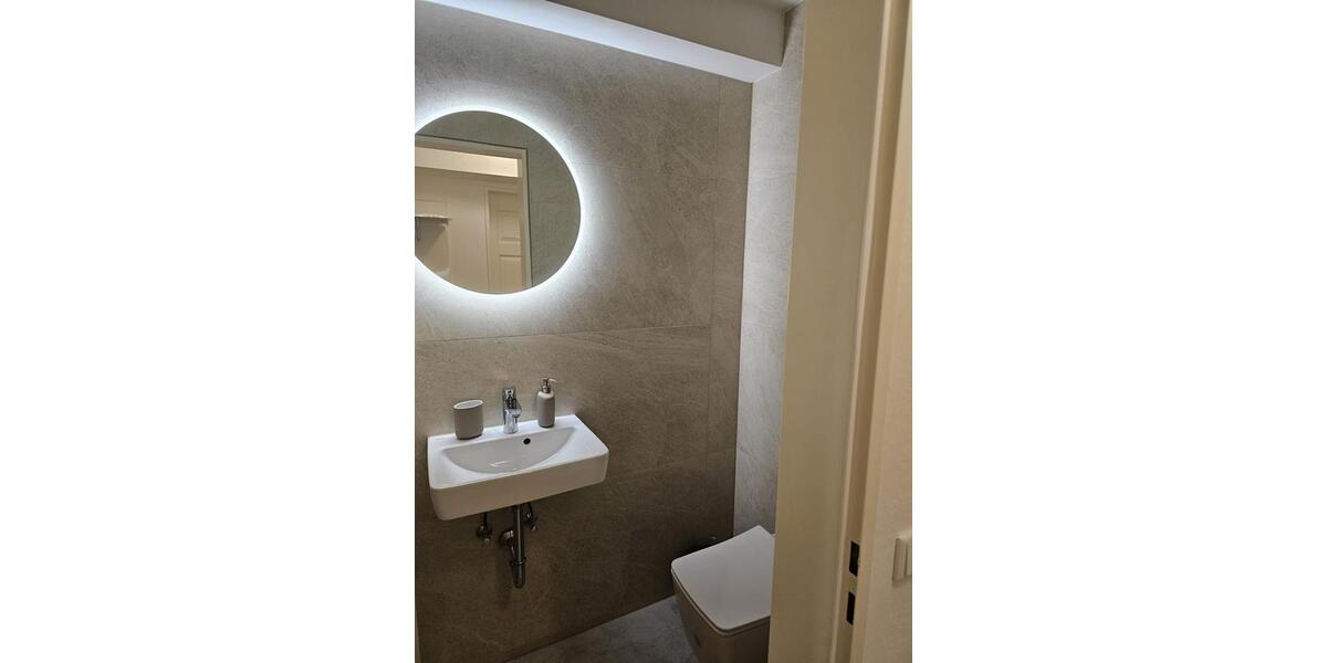 Etagenwohnung Düsseldorf Pempelfort - 3 Zimmer, 89 m&sup2;, 2.600&euro; | Angebot:26305500