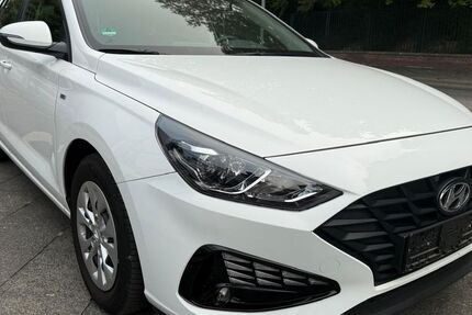 Hyundai i30 17.000 km 13.500 &euro; Mönchengladbach - Odenkirchen 41199