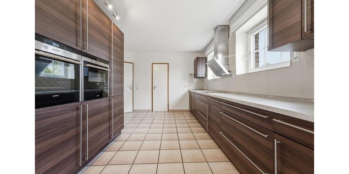 Einfamilienhaus Bergheim - 5 Zimmer, 165 m&sup2;, 685.000&euro; | Angebot:26891935