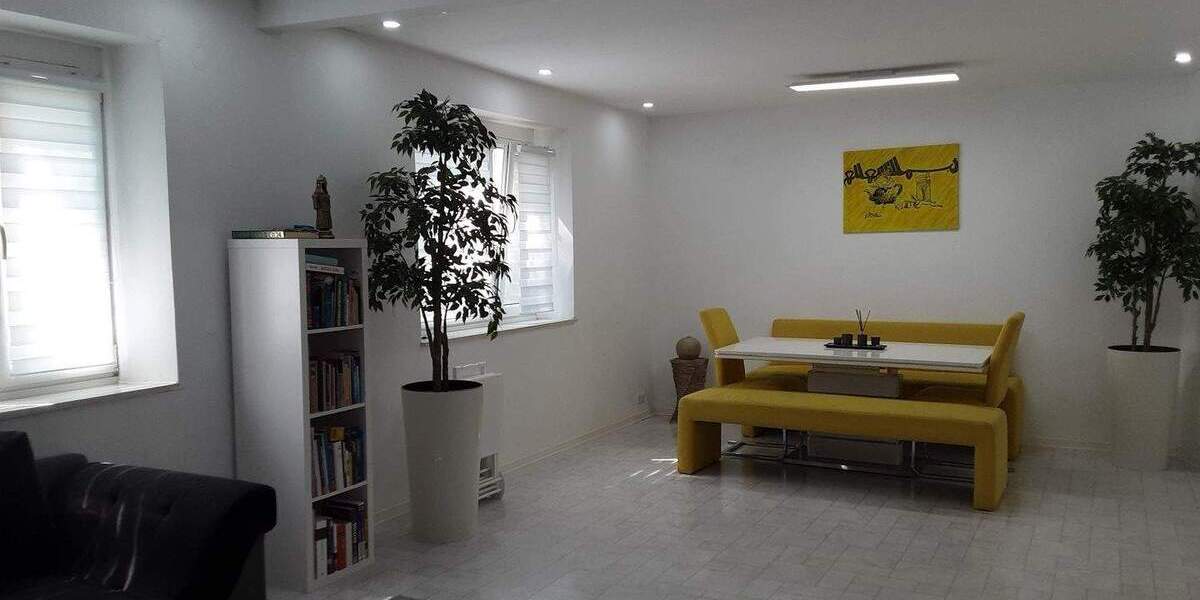 Etagenwohnung Mönchengladbach Geneicken - 4 Zimmer, 108 m&sup2;, 183.900&euro; | Angebot:25743935