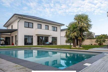 Haus Hückelhoven / Millich Millich - 6 Zimmer, 228 m&sup2;, 899.000&euro; | Angebot:25684025