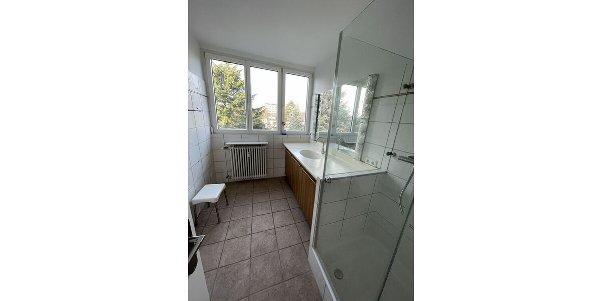 Beste Lage in Oberkassel mit Traumblick auf den Rhein - Maisonettenwohnung Düsseldorf Oberkassel | Angebot:26964483