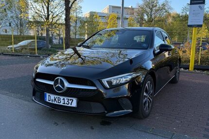 Mercedes-Benz A 180 120.000 km 15.900 &euro; Düsseldorf 40472