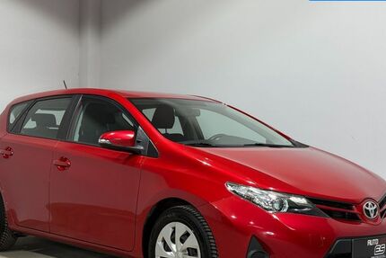Toyota Auris 116.300 km 5.990 &euro; Mönchengladbach 41068