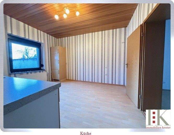 Reihenmittelhaus Neuss Furth-Süd - 7 Zimmer, 158 m&sup2;, 380.000&euro; | Angebot:25748699