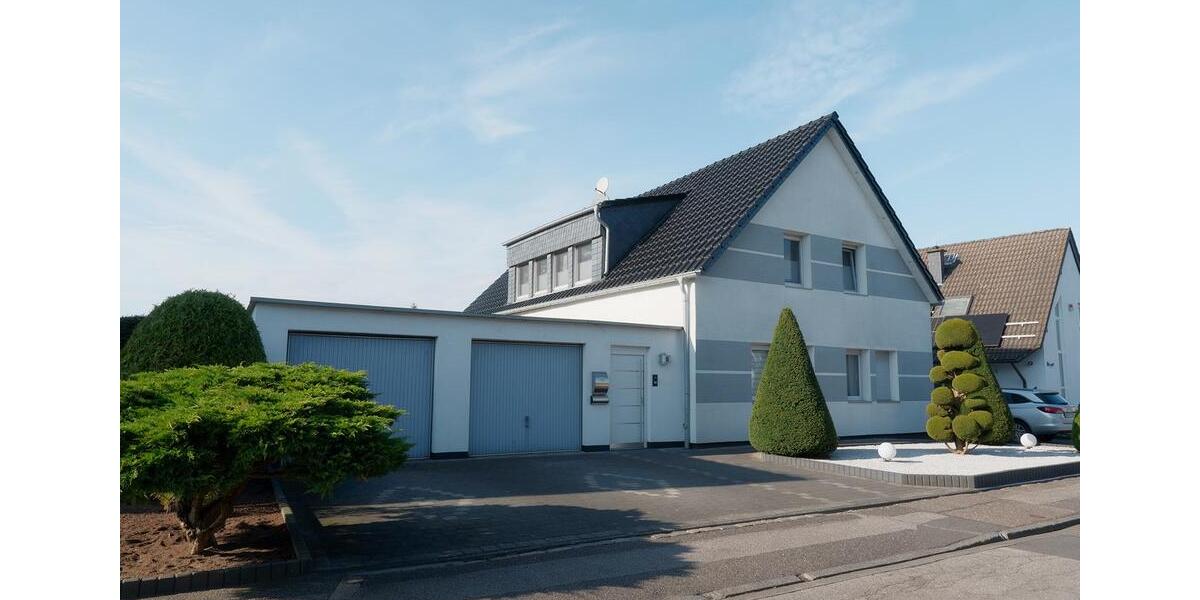 Einfamilienhaus Mönchengladbach Süd - 7 Zimmer, 243 m&sup2;, 634.000&euro; | Angebot:26014495