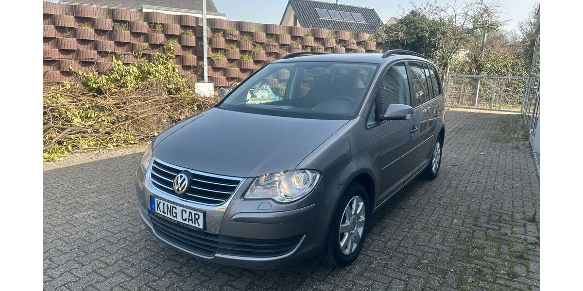 VW Touran 220.000 km 6.990 &euro; Viersen 41749