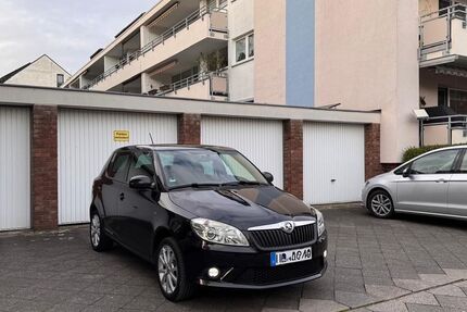 Skoda Fabia 147.425 km 6.799 &euro; Düsseldorf 40231