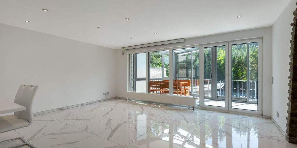 Einfamilienhaus Düsseldorf Lörick - 9 Zimmer, 178 m&sup2;, 1.200.000&euro; | Angebot:25799861