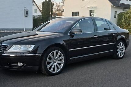 VW Phaeton 221.000 km 9.200 &euro; Jülich 52428