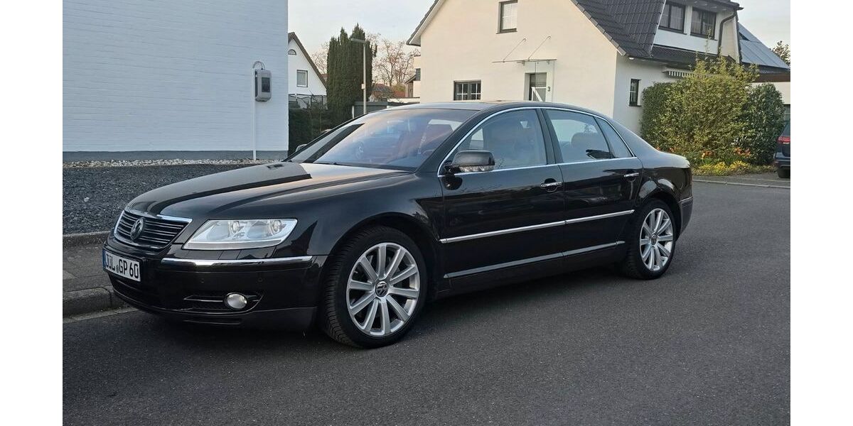 VW Phaeton 221.000 km 9.200 &euro; Jülich 52428