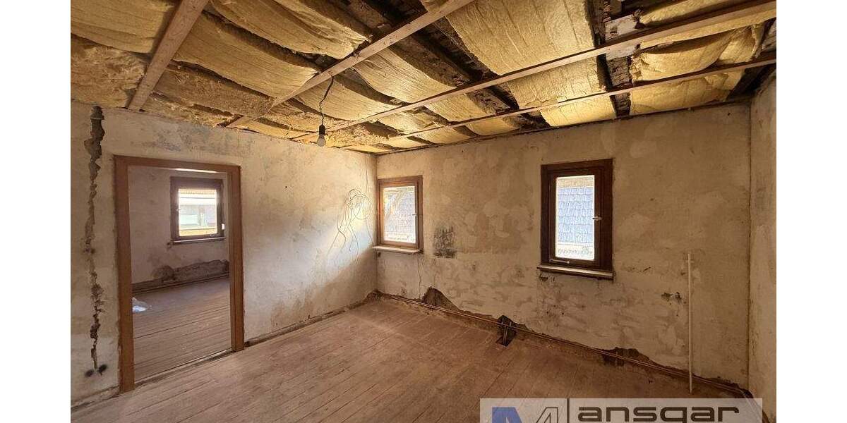 Einfamilienhaus Mönchengladbach / Giesenkirchen Giesenkirchen - 5 Zimmer, 132 m&sup2;, 249.000&euro; | Angebot:25726252